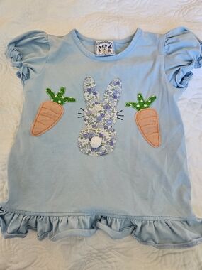 Three Sisters Light Blue Bunny & Carrot Short Sleeve Tee